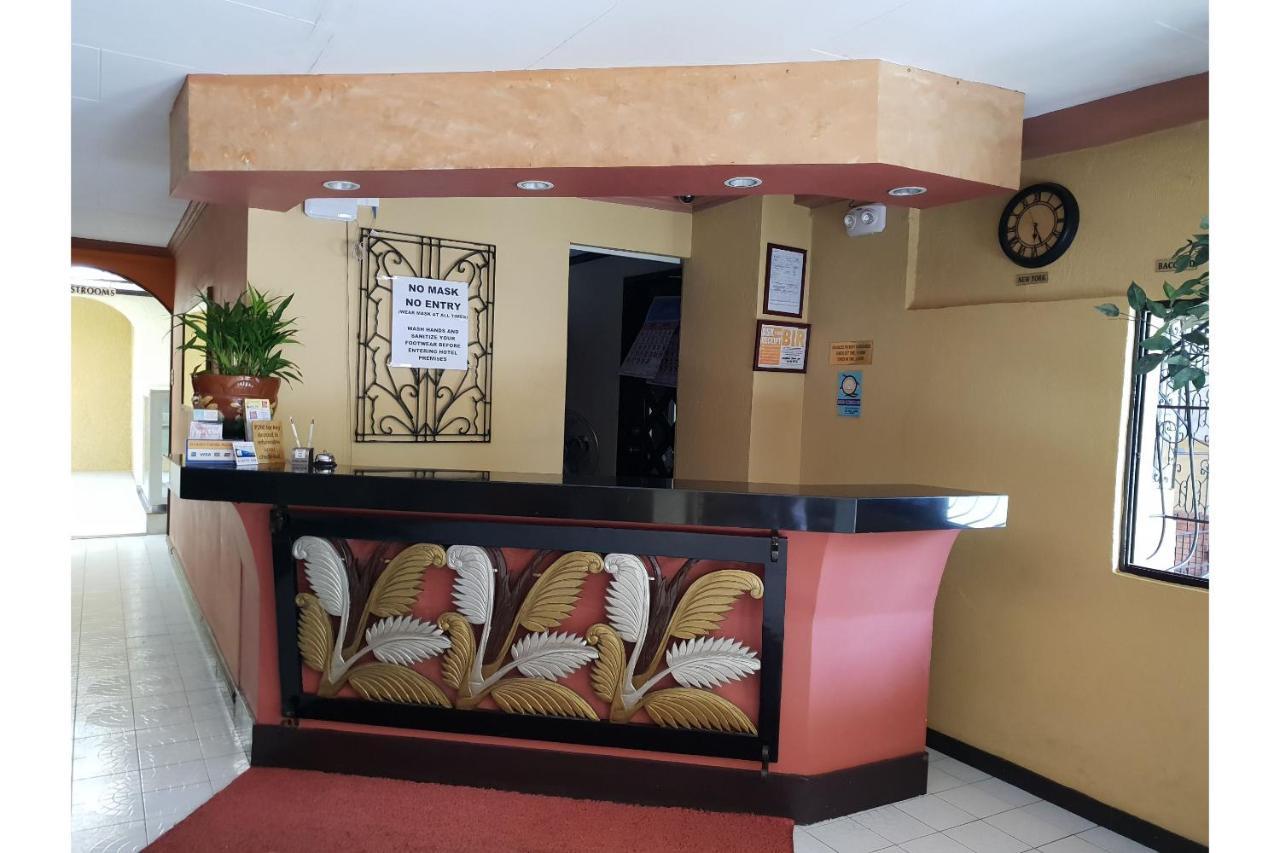 Oyo 631 Saltimboca Tourist In Bacolod Exterior foto